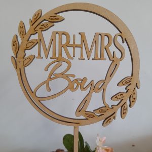 MR & MRS HOOP WITH LEAVES CAKE TOPPER